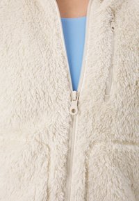 Girlfriend Collective RECYCLED FULL ZIP - Fliisjakk - sandstone