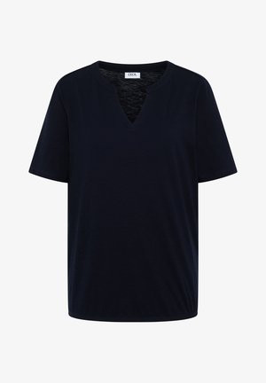 T-shirt corto a maniche corte di colore blu navy scuro con scollatura a V e una piccola etichetta del marchio all'interno del colletto.