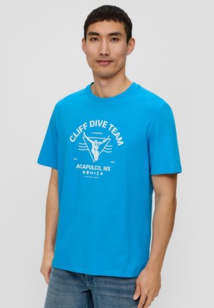 - T-shirt z nadrukiem