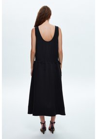 adL SLEEVELESS MIDI WITH POCKET - Vapaa-ajan mekko - black