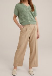 WE Fashion Kofta - light green