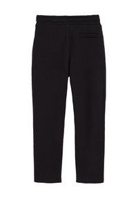 Črne trenirke izdelane iz mehkega, raztegljivega materiala, z elastičnim pasom in zadnjim žepom z diskretnim obrobjem.