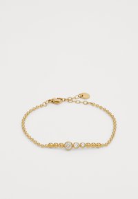 Bracciale d'oro con perle sferiche lisce, tre accentuazioni in pietra trasparente circolare e una chiusura sicura con catena regolabile.