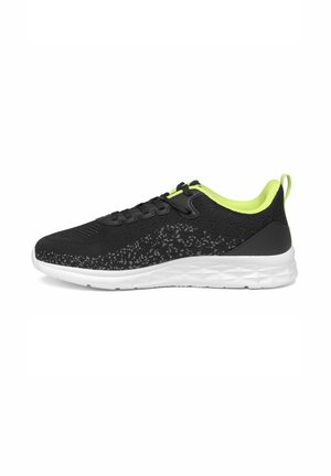 Sneaker nera e verde lime con tomaia in mesh, lato decorato, suola bianca imbottita e linguetta sul tallone, vista laterale.