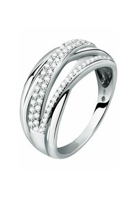 Silberring mit zwei ineinander verschlungenen Bändern, wobei eines mit kleinen klaren Steinen verziert ist. Das moderne, schlanke Design hat ein poliertes Finish.