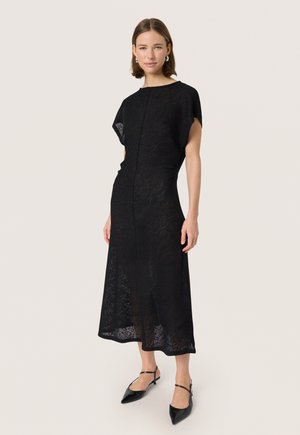 Jumper dress - black