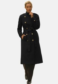 Unausgewählt, black