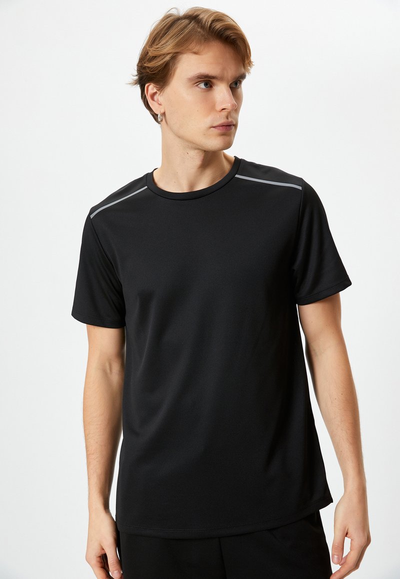 Koton - T-shirt z nadrukiem