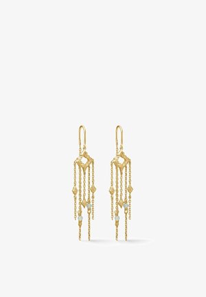 Kolczyki w złotym odcieniu z wiszącymi łańcuszkami z geometrycznymi akcentami i małymi koralikami, prezentujące delikatny, wielowarstwowy design.