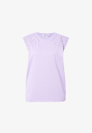 Lila lyhythihainen t-paita, jossa on pehmeä puuvillakangas, rento leikkaus ja koristeelliset niitit olkasaumoissa.