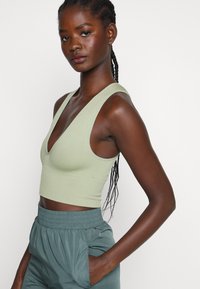 BDG Urban Outfitters JOSIE  - Top - light green