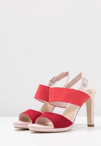 Tamaris Korolliset sandaalit - red