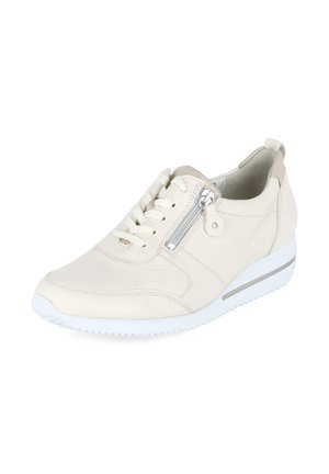 Cremefarbener Ledersneaker mit Schnürung vorne, seitlichem Reißverschluss und weißer Gummisohle mit grauem Streifendetail.