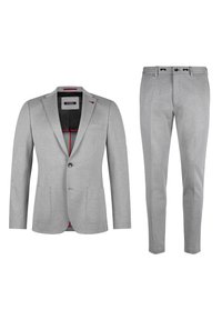 Grau suit bestehend aus einem Blazer mit Reverskragen und zwei vorderen Taschen, kombiniert mit eleganten Hosen. Weicher Stoff, modernes Design.