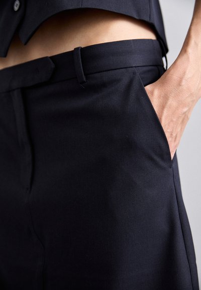 DESIGNERS REMIX SCOTT LONG SKIRT - Falda larga - navy
