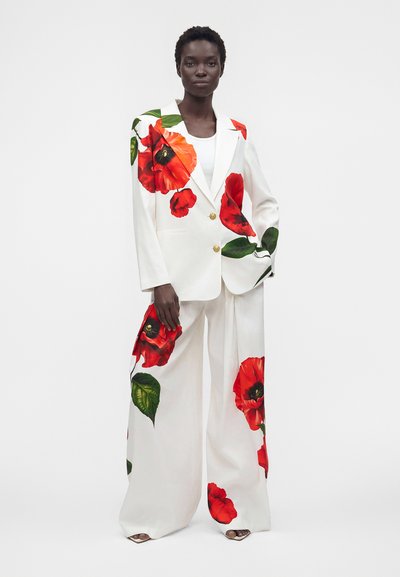 Alice + Olivia ELNA SLIM LONG - Blazer - white