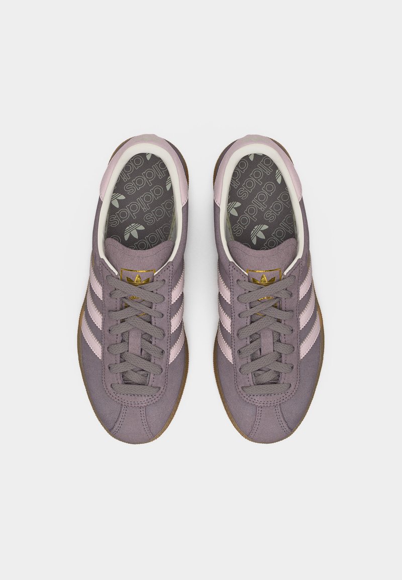 adidas gazelle silver green womens Men's Samba Messi Indoor Soccer Shoe - Light Pink/Core Black/Gum main image 0