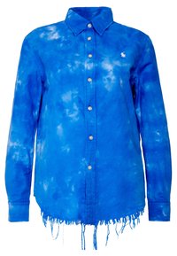 Blå långärmad tie-dye skjorta med knäppning fram, krage, fransad nederkant och liten vit broderad logotyp på vänster bröst.