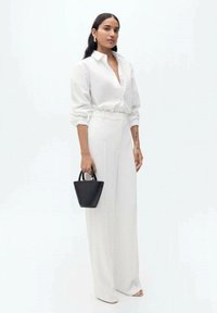 Mango GIGI-A - Stoffhose - white