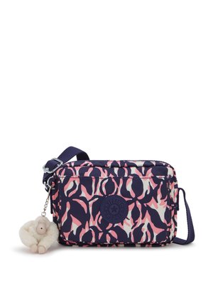 Kipling crossover taske i navy med pink abstrakt mønster, med tekstureret stof, justerbar rem og en abekat charme som tilbehør.