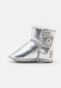 Atlasīts, silver