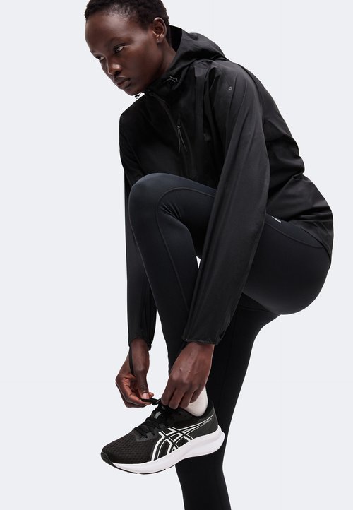 ASICS FUJITRAIL ELITE WATERPROOF JACKET - Running jacket - performance black — foto 4