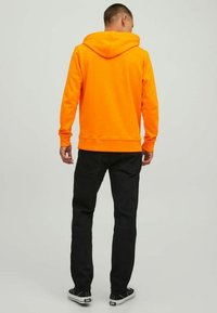 Jack & Jones JJEBASIC HOOD - Hoodie - exuberance