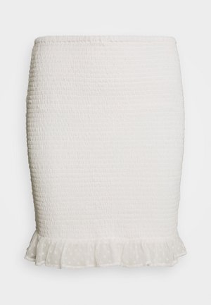 Falda lápiz blanca con tejido texturizado. Presenta un dobladillo con volantes hecho de material transparente con pequeños patrones de puntos. Diseño suave y ajustado.