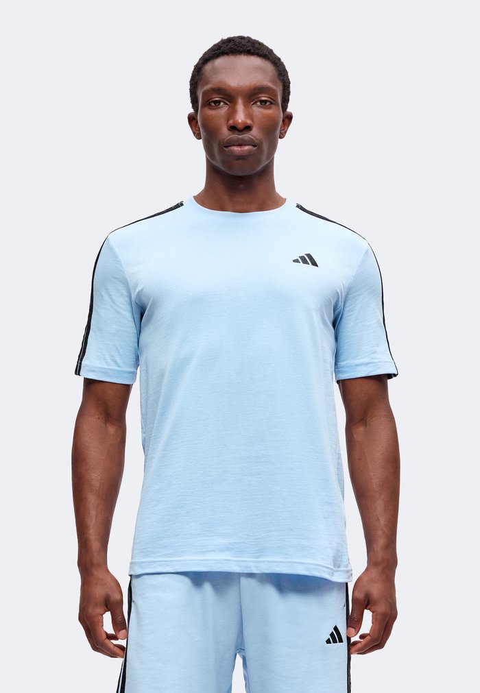 adidas ESSENTIALS 3 STRIPES LEFT CHEST - Camiseta deportiva - clear sky/black
