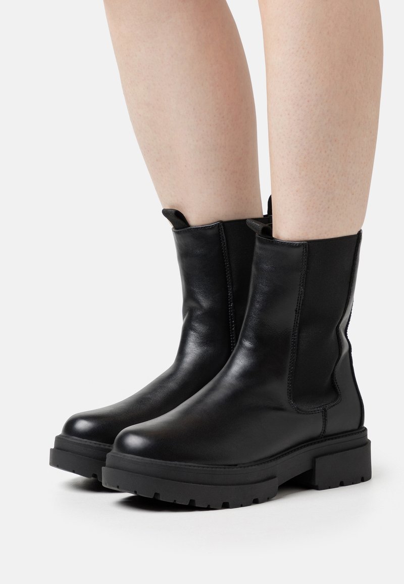 NAE Vegan Shoes VIVIAN VEGAN Platform ankle boots black Zalando.ie