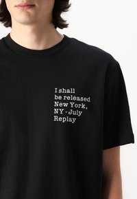 Thumbnail Image 7