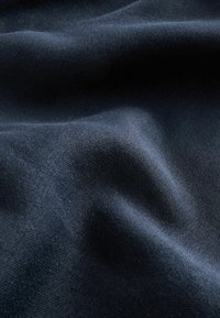 Thumbnail Image 5