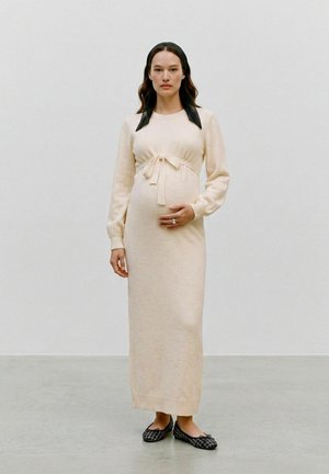 MAMALICIOUS, STRICKKLEID MLNEWANNE UMSTANDSKLEID - Robe longue - birch