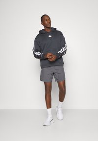 adidas Sportswear FUTURE ICONS - Luvtröja - carbon