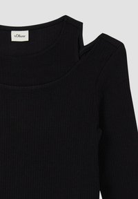 Schwarzes, geripptes Langarmoberteil mit rundem Ausschnitt und Schulterschnitzen. Hergestellt aus weichem Material, zeichnet es sich durch ein minimalistisches Design und klare Linien aus.