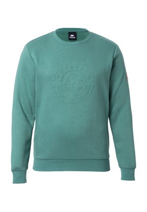 Sudadera color azul verdoso hecha de una tela suave, con cuello redondo, mangas largas y un logo en relieve en el centro. Los puños y el dobladillo son acanalados.
