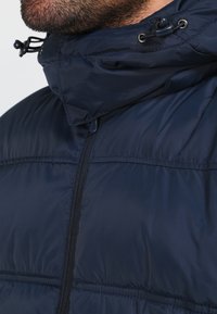 Esprit Kurtka zimowa