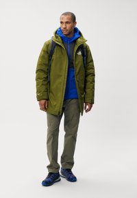 The North Face RANGE - Sulemantel - forest olive