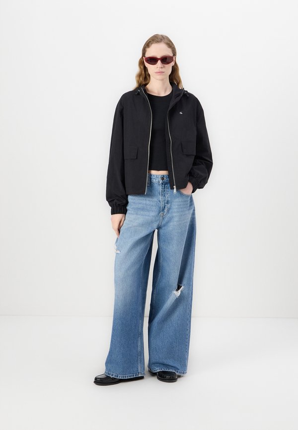 WINDBREAKER JACKET - Light jacket4