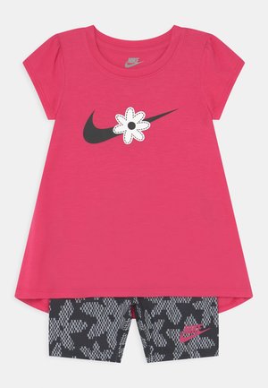 SPORT DAISY BIKE SET - T-Shirt print - black