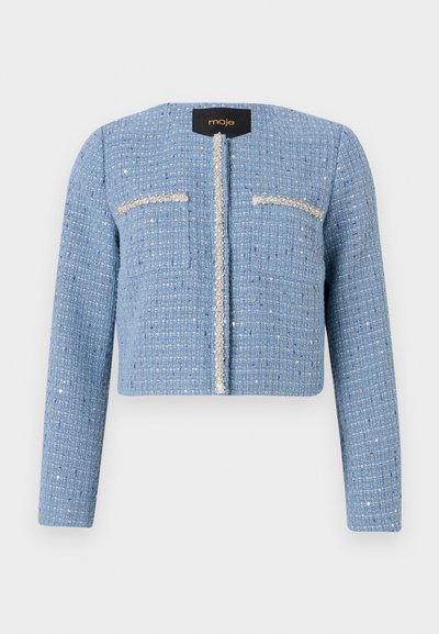 Kurze Jacke aus blauer Tweed mit langen Ärmeln, Reißverschluss vorn, zwei Brusttaschen und verzierten Details entlang der Öffnung und Taschen.