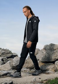 The North Face MOUNTAIN ATHLETICS HYBRID JACKET - Āra jaka - black