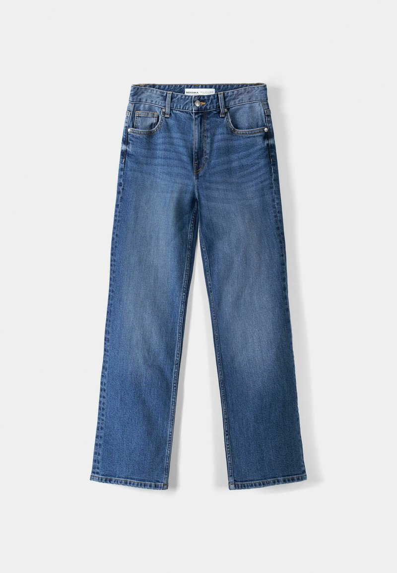 Jeans dritti blu chiaro in denim. Presentano cinque tasche, chiusura con bottone superiore e una leggera scoloritura su tutto il tessuto.