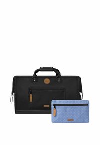 Malette noire en tissu avec deux poignées, poche zippée à l'avant et écusson avec logo. Petite trousse bleue avec des motifs blancs et une fermeture éclair.