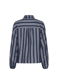 Marine-blå stribet skjorte med lange ærmer, der har lyseblå og beige striber, en krave og et plissé-design på ryggen. Maskinvaskbart stof.