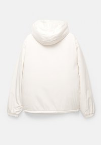 Weiße, gepolsterte Jacke mit Kapuze, featuring elastische Bündchen und einer glatten Textur. Der Rücken zeigt ein minimalistisches Design ohne sichtbare Nähte.