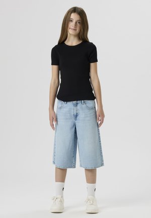 TWO SOON BAGGY JORTS - Džínové kraťasy - light blue denim