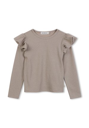 Langermet ribbestrikket topp i lys beige, med volanger ved skuldrene og rund hals, med en etikett nær nederkanten.