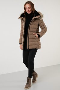 LELA REGULAR FIT - Wintermantel - camel