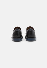 Lloyd Derbies - black